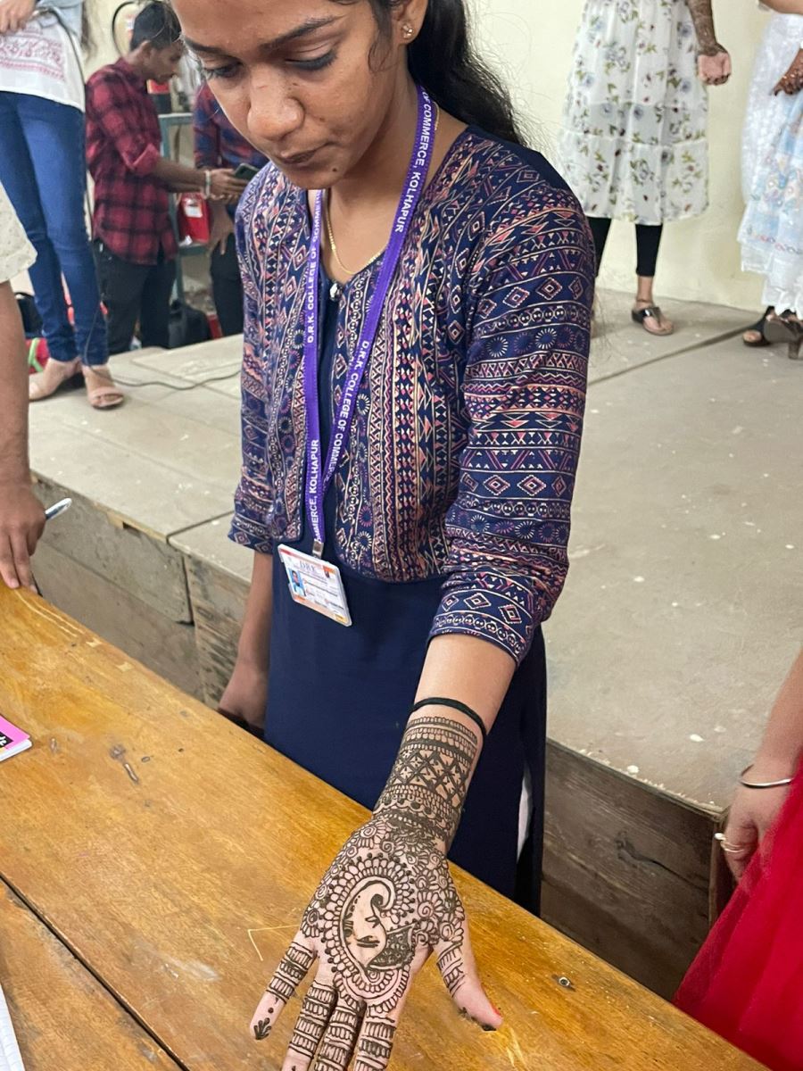 Mehandi Competition Of Class 8 | Gallery | Saint Francis Xavier's Secondary  School